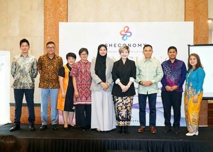 Sheconomy community moment